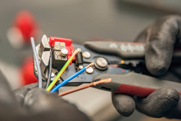 Best Electrical Troubleshooting Services  in Clifton, IL